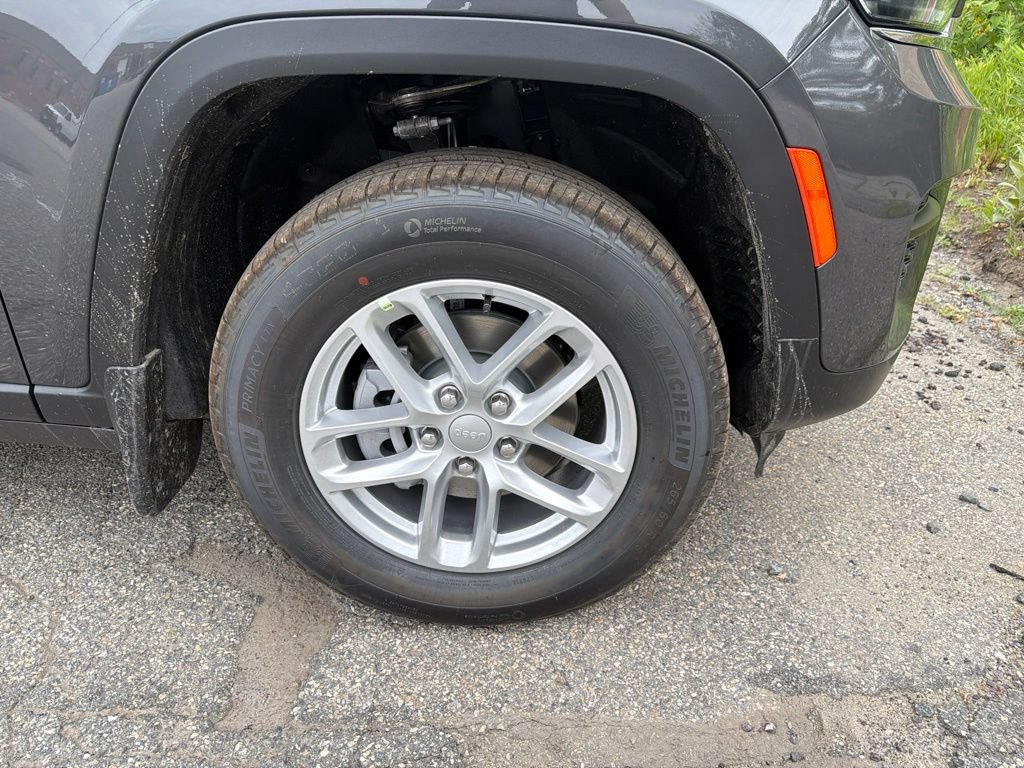 New 2026 Jeep Grand Cherokee Laredo X AWD/4WD image 28