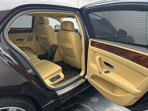 Used 2014 Bentley Flying Spur W12 image 7