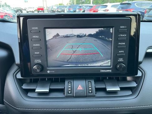 Used 2022 Toyota RAV4 XLE Premium FWD image 15