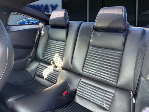 Used 2013 Ford Mustang Shelby GT500 RWD image 12