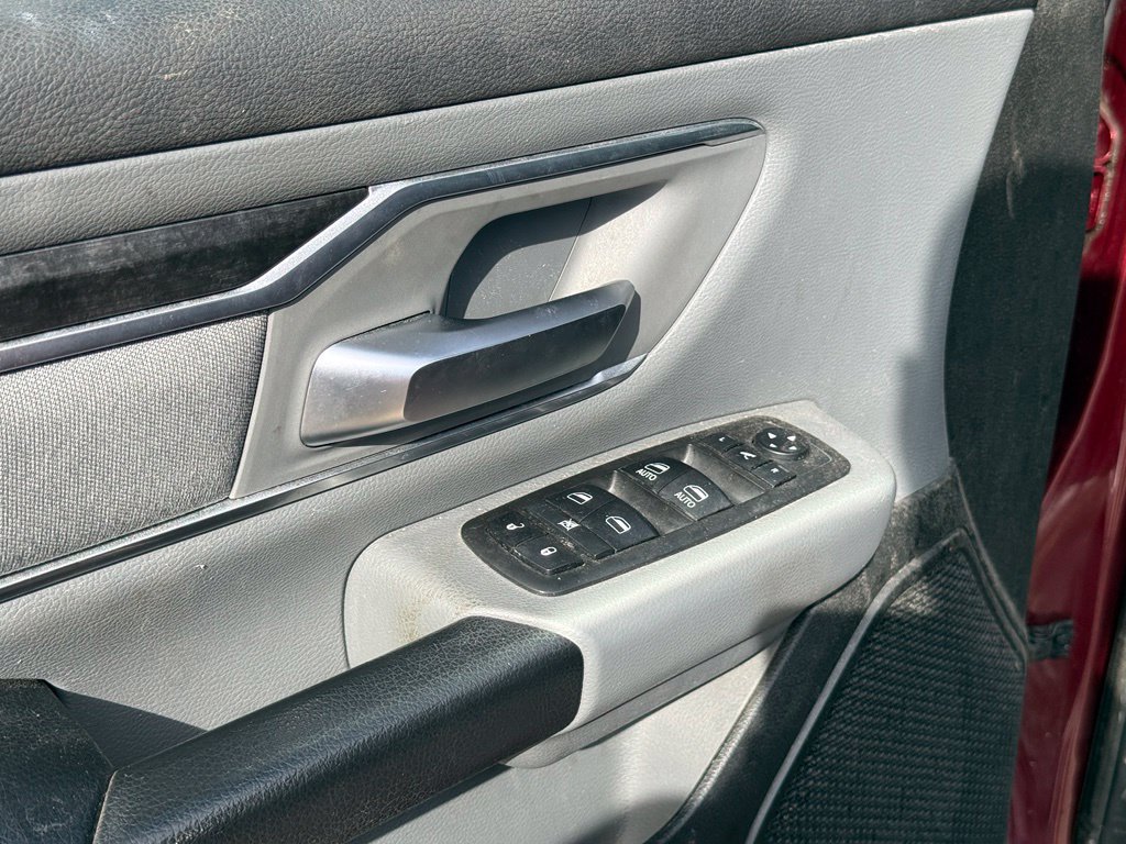 Used 2019 RAM 1500 Big Horn AWD/4WD image 13