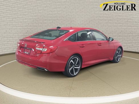 Used 2022 Honda Accord Sport image 5