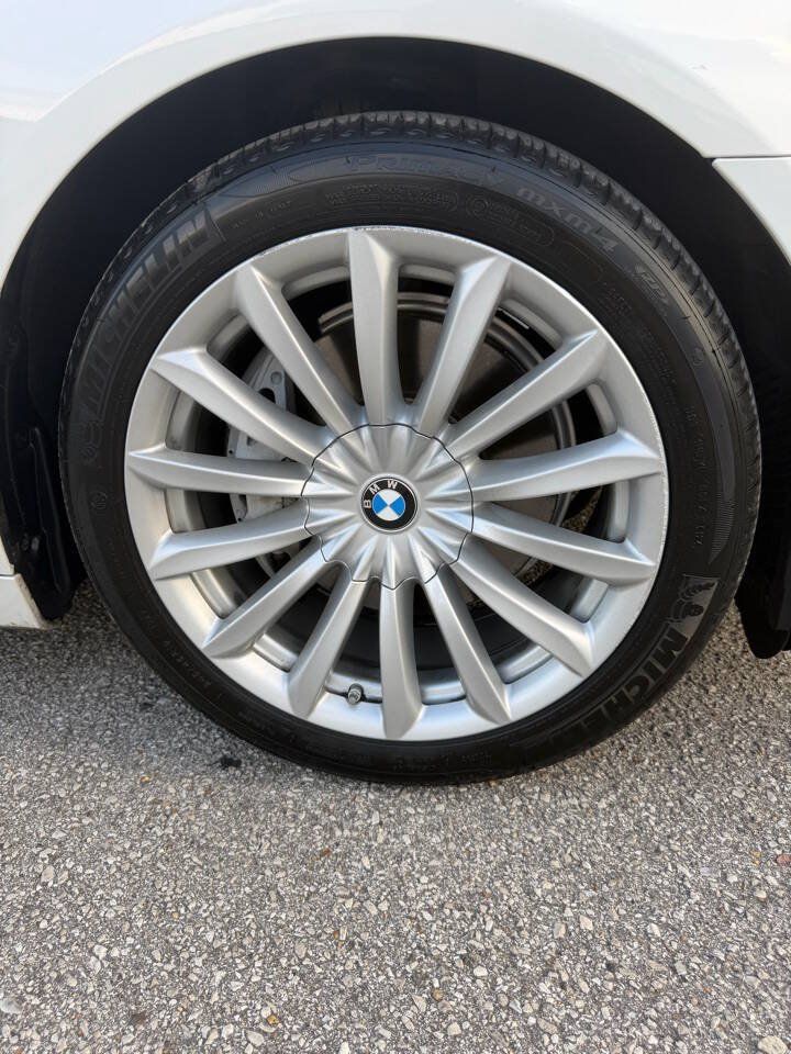 Used 2017 BMW 740i RWD image 17