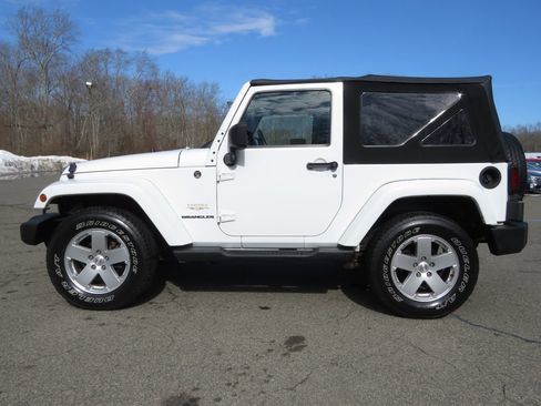 Used 2012 Jeep Wrangler Sahara w/ Connectivity Group image 9