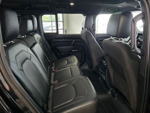 Used 2025 Land Rover Defender 110 S AWD/4WD image 41