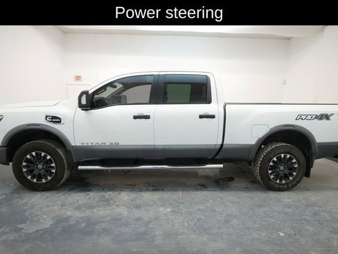 Used 2016 Nissan Titan PRO-4X image 4