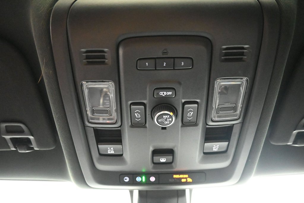 Used 2021 Chevrolet Tahoe High Country w/ Premium Package AWD/4WD image 19