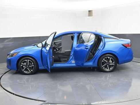 Used 2025 Nissan Sentra SV FWD image 48