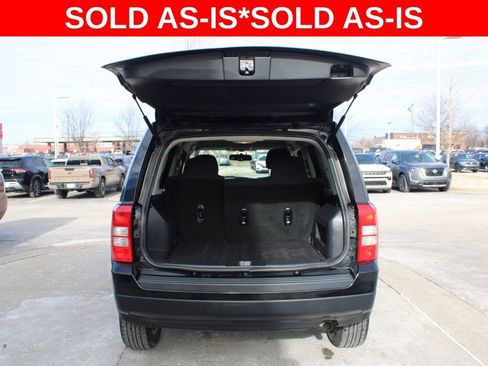Used 2015 Jeep Patriot Latitude image 10