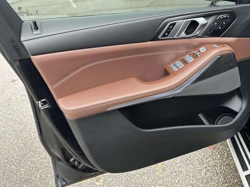 Certified 2024 BMW X7 xDrive40i w/ Executive Package image 25