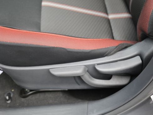 New 2025 Nissan Versa SR w/ Trunk Package image 17