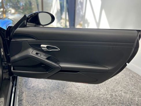 Used 2019 Porsche 718 Boxster S image 31