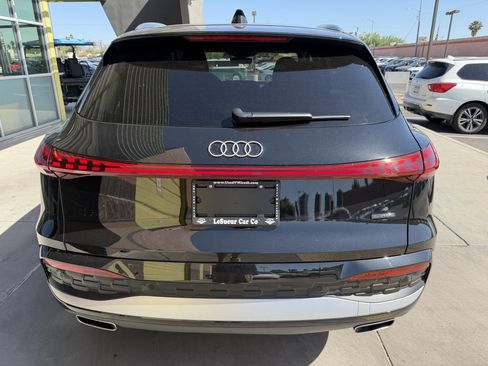Used 2025 Audi Q5 Premium Plus w/ Premium Plus AWD/4WD image 13