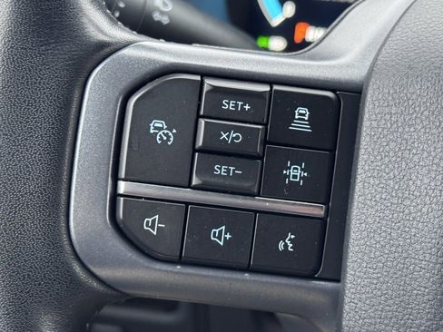 Used 2023 Ford F150 Lariat w/ Equipment Group 502A High image 8