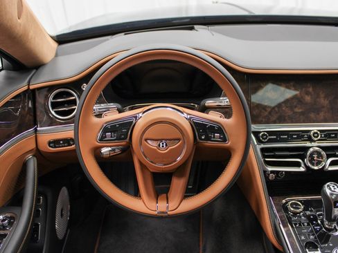 New 2025 Bentley Flying Spur Plug-In Hybrid image 21