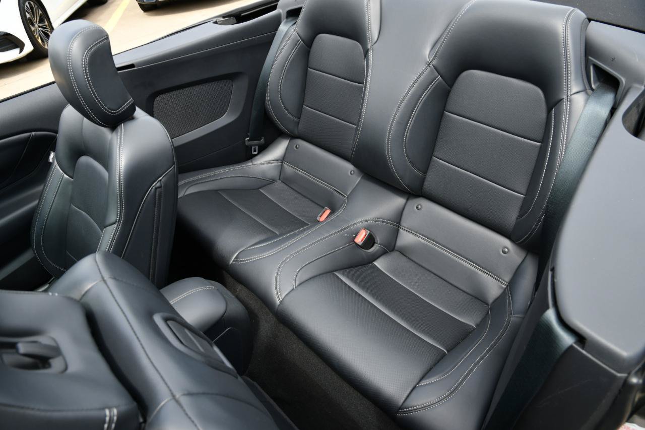 Used 2025 Ford Mustang Premium RWD image 24
