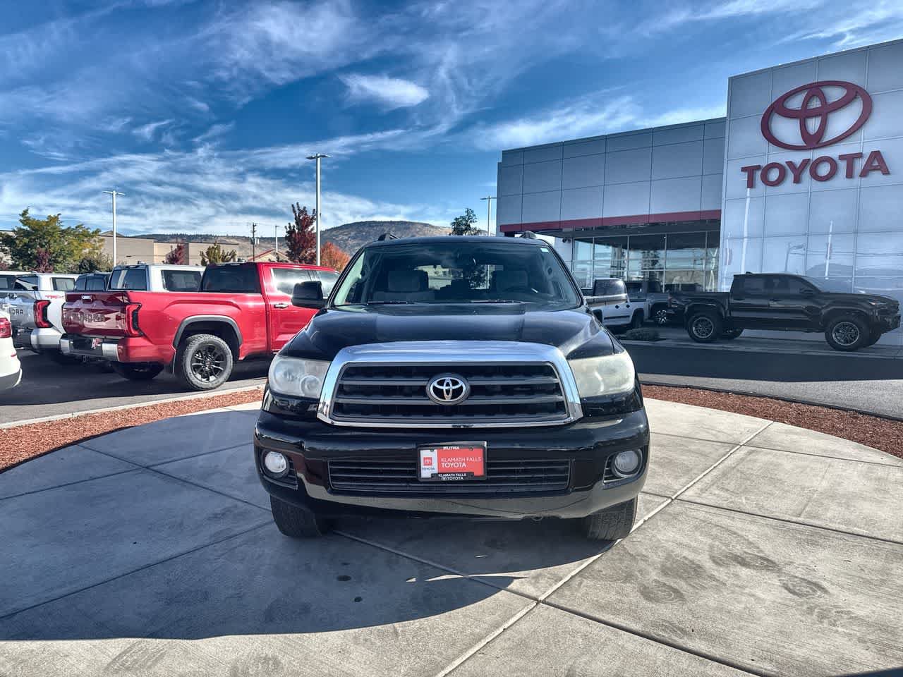 Used 2013 Toyota Sequoia SR5 RWD image 3