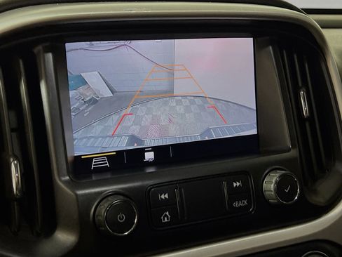 Used 2019 GMC Canyon SLE w/ Driver Alert Package image 28