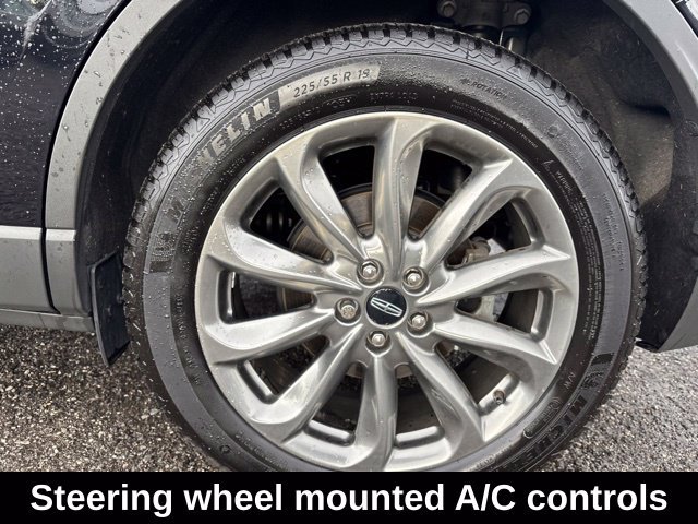 Used 2021 Lincoln Corsair AWD w/ Premium Package image 29
