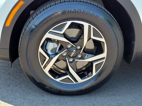 Certified 2024 Kia Sportage LX AWD/4WD image 6