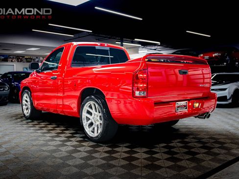 Used 2004 Dodge Ram 1500 Truck 2WD Regular Cab image 2