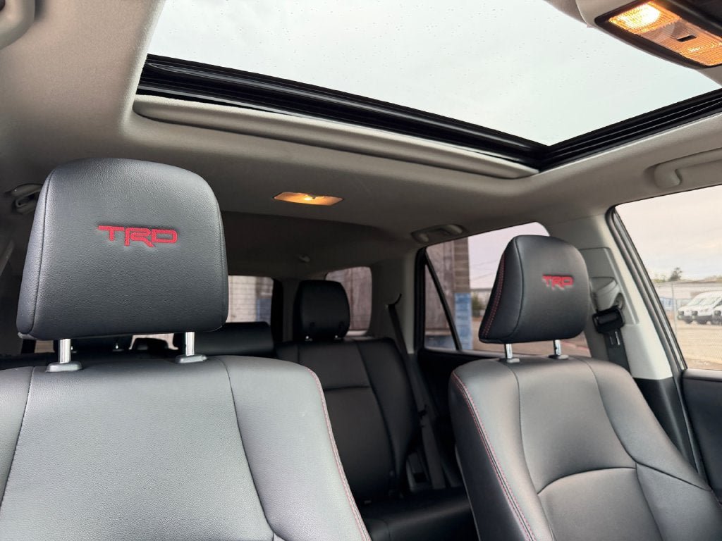 Used 2024 Toyota 4Runner TRD Pro AWD/4WD image 27