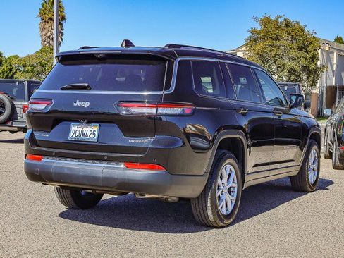 Used 2022 Jeep Grand Cherokee L Limited w/ Luxury Tech Group II image 4