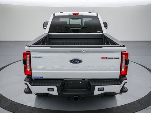 Used 2024 Ford F250 Lariat w/ Lariat Ultimate Package AWD/4WD image 6