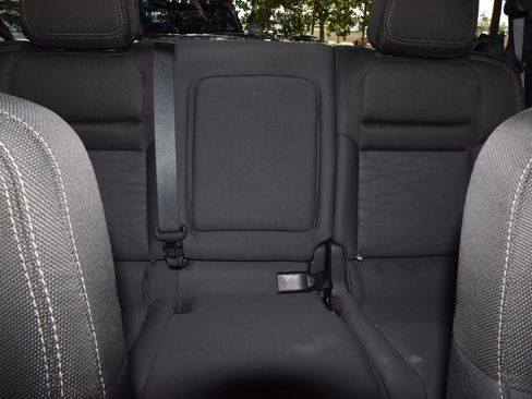 Used 2023 Nissan Frontier SV w/ Midnight Edition Package RWD image 19