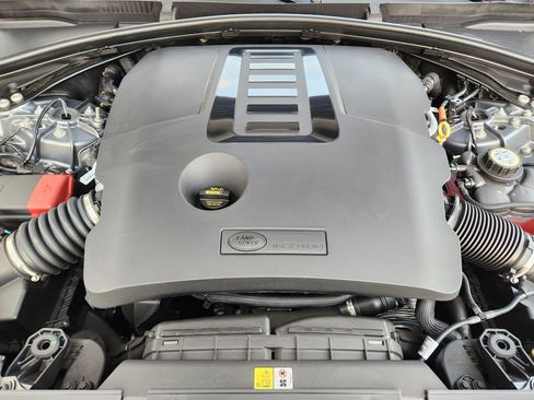 New 2026 Land Rover Range Rover Velar Dynamic SE image 32