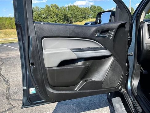 Used 2019 Chevrolet Colorado LT RWD image 21