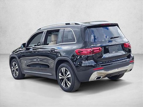 Used 2026 Mercedes-Benz GLB 250 image 8