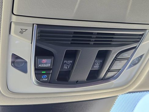 Used 2024 Acura MDX w/ Technology Package FWD image 21