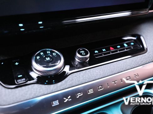 New 2026 Ford Expedition Tremor image 23