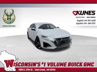 Used 2024 Nissan Altima 2.5 SR video 1