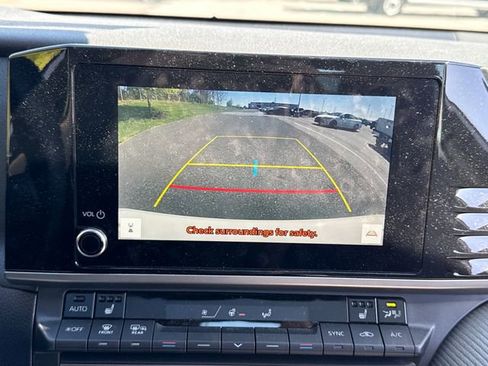 Certified 2025 Toyota Camry SE w/ Convenience Package FWD image 30