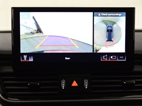 Certified 2024 Audi Q5 e Premium Plus w/ Premium Plus Package image 33