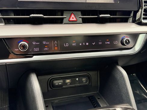 Certified 2023 Kia Sportage SX AWD/4WD image 24