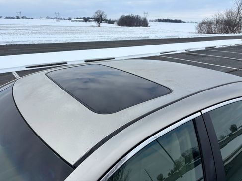 Used 2009 Toyota Camry Hybrid Sedan 4D image 12