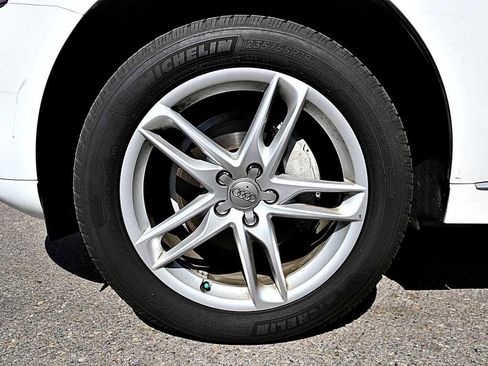 Used 2016 Audi Q5 2.0T Premium Plus w/ Technology Package AWD/4WD image 11