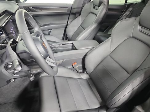 New 2026 Porsche Cayenne Electric AWD/4WD image 5