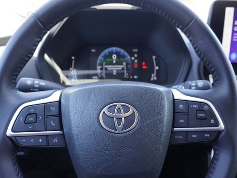 Used 2025 Toyota Grand Highlander FWD image 25