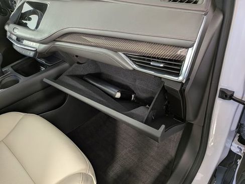 Certified 2023 Cadillac XT4 Sport AWD/4WD image 32