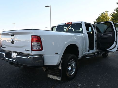 Used 2022 RAM 3500 Big Horn image 14
