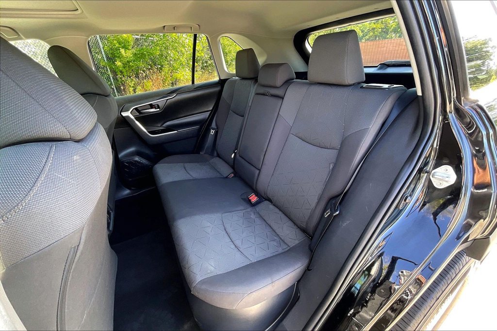 Used 2021 Toyota RAV4 XLE w/ Convenience Package AWD/4WD image 26