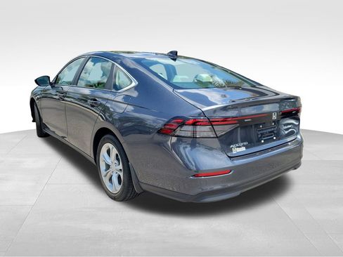 Certified 2023 Honda Accord LX image 12