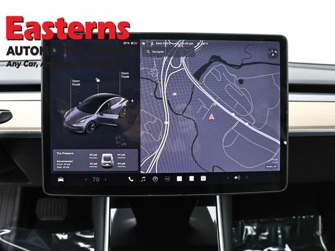 Used 2019 Tesla Model 3 Standard Range image 12