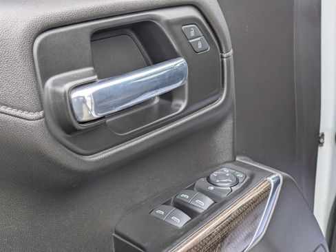 Used 2020 Chevrolet Silverado 1500 LT w/ Texas Edition image 12