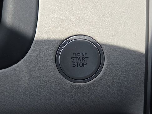 Used 2024 Hyundai Tucson Limited image 32