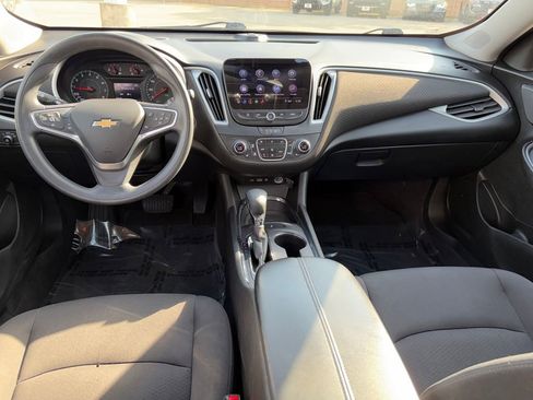 Used 2023 Chevrolet Malibu LT image 24